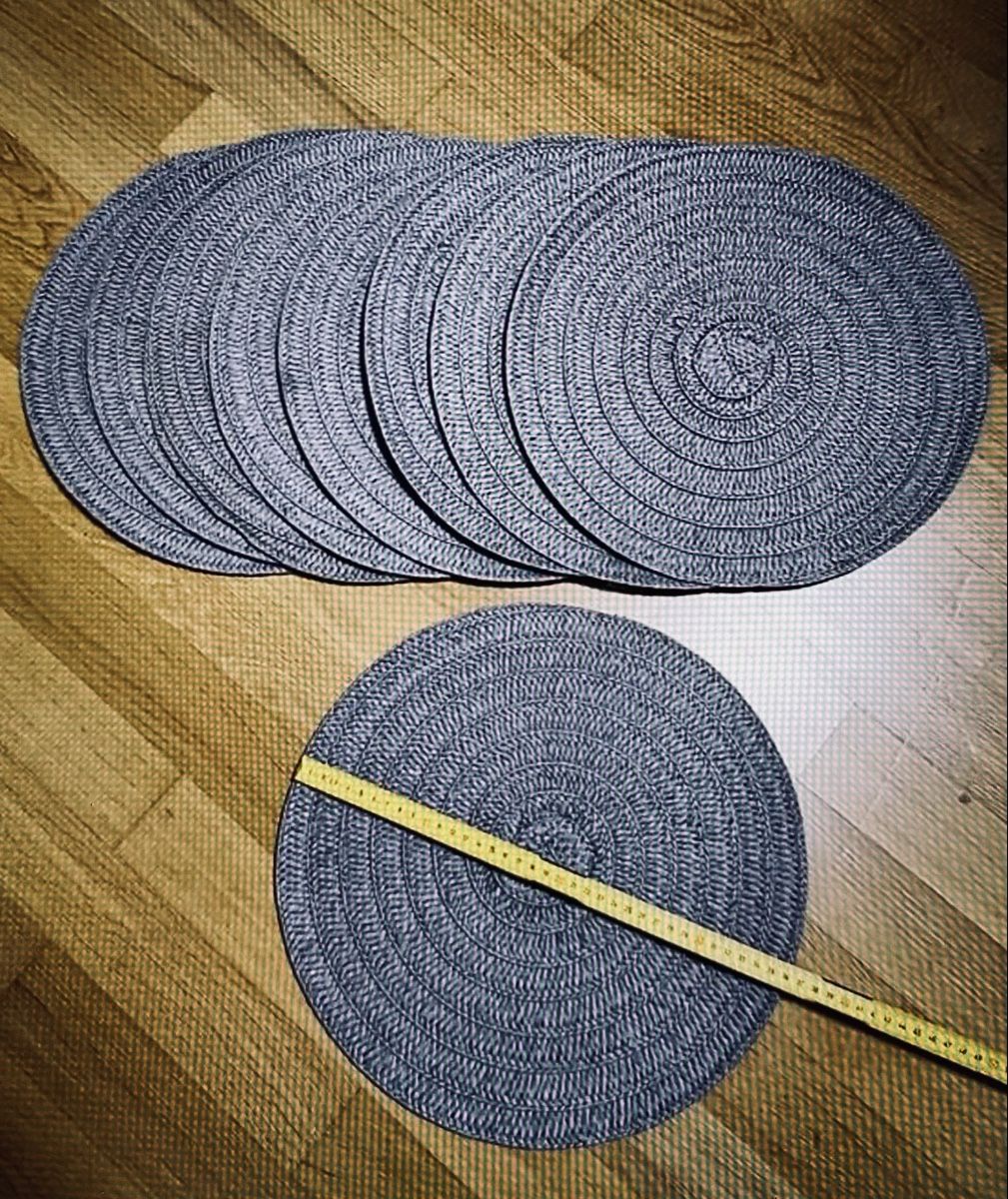 Set di tavolo e panche: Runde Tischset, 9 Stück, grau, neu – Nuovo (secondo la descrizione) da Bözberg venduto da RosmarieOb