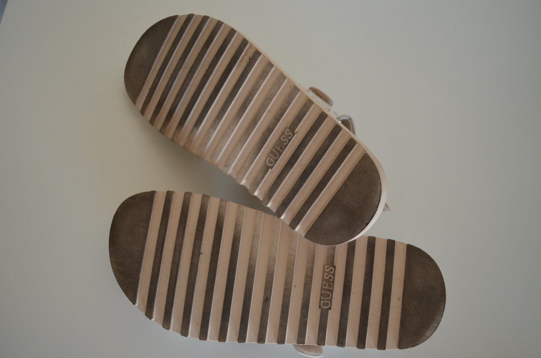 Guess Damenschuhe: GUESS Plateau-Sandale – Gebraucht aus Locarno von DarjaRonco 7