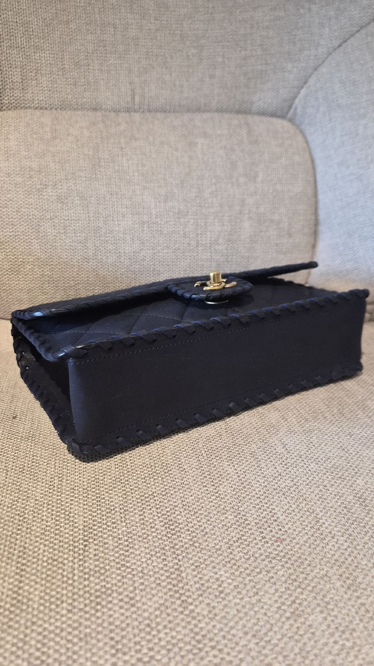 Chanel Borse da donna: Chanel Flap Classic Vintage 2010 – Usato da Le Grand-Saconnex venduto da dan_7f8v 2