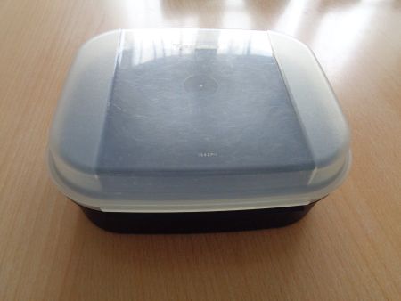 Tupperware Behälter