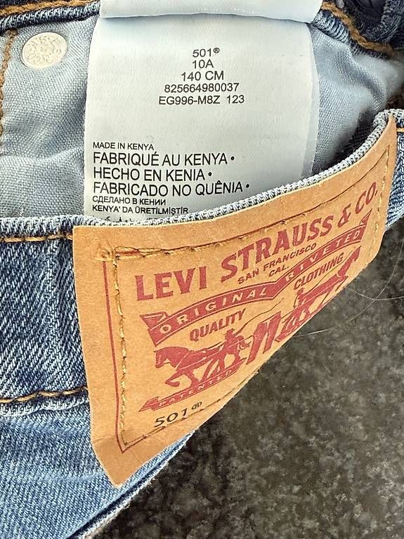 Pantaloni: Hose Jungs Levi's  501 Jeans original Grösse  140 – Usato da Buchs AG venduto da Cres3 4