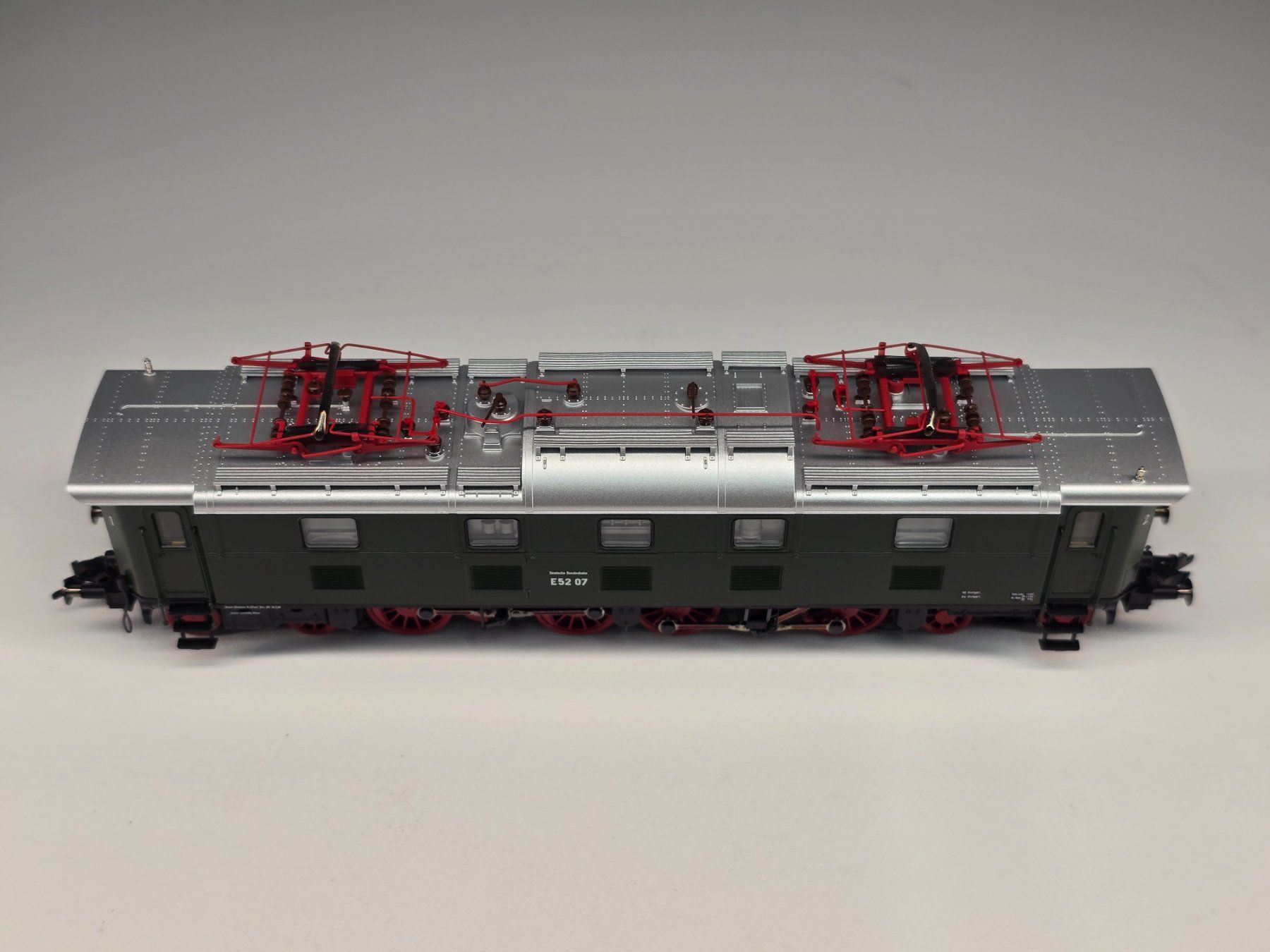 Fleischmann Modellini di ferrovie: Fleischmann 435201, DB, E 52, mit Schnittstelle, Neu – Nuovo e nell'imballaggio originale da Kloten venduto da Nicola2 7