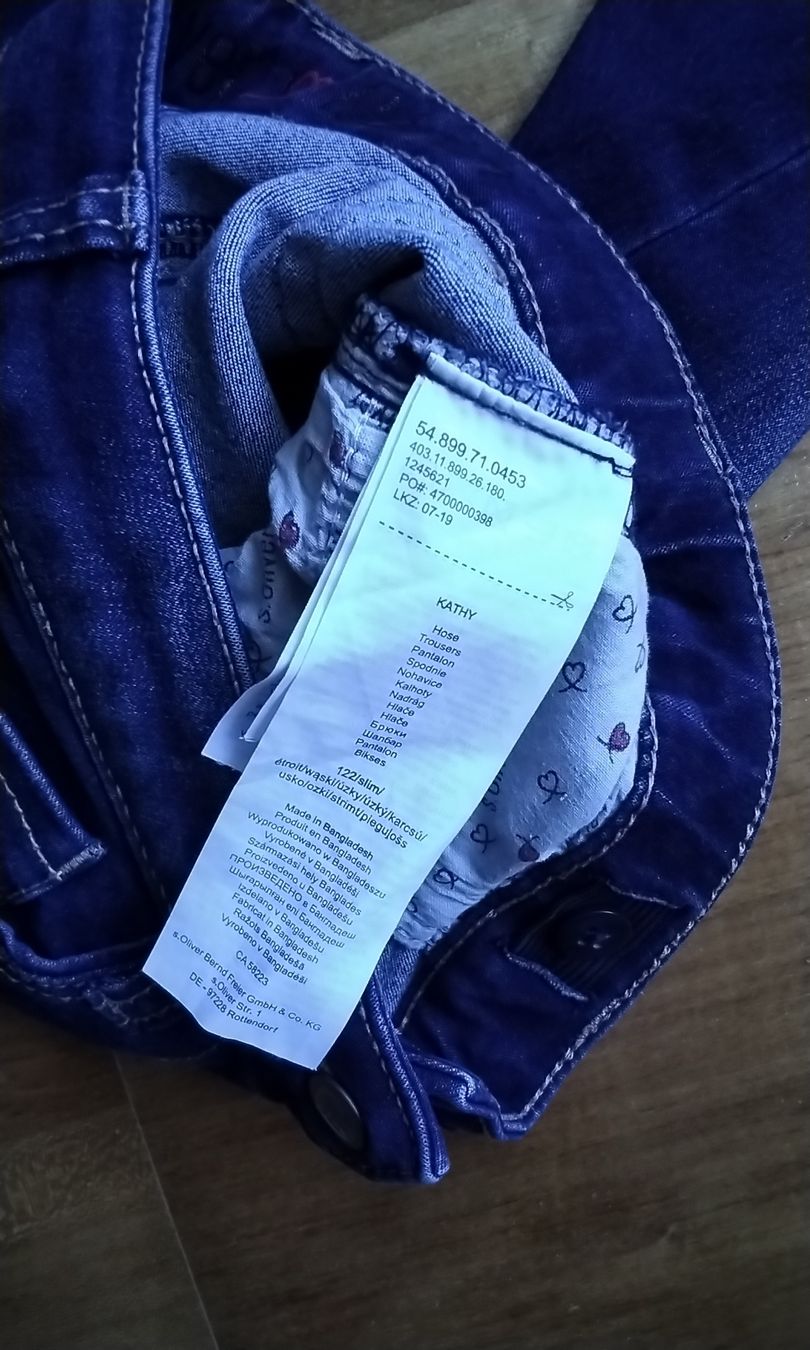 S.Oliver Pantaloni: S.Oliver Jeans, Top Zustand, Grösse 122, Mädchen – Usato da Büren SO venduto da T02rickonSWE 4