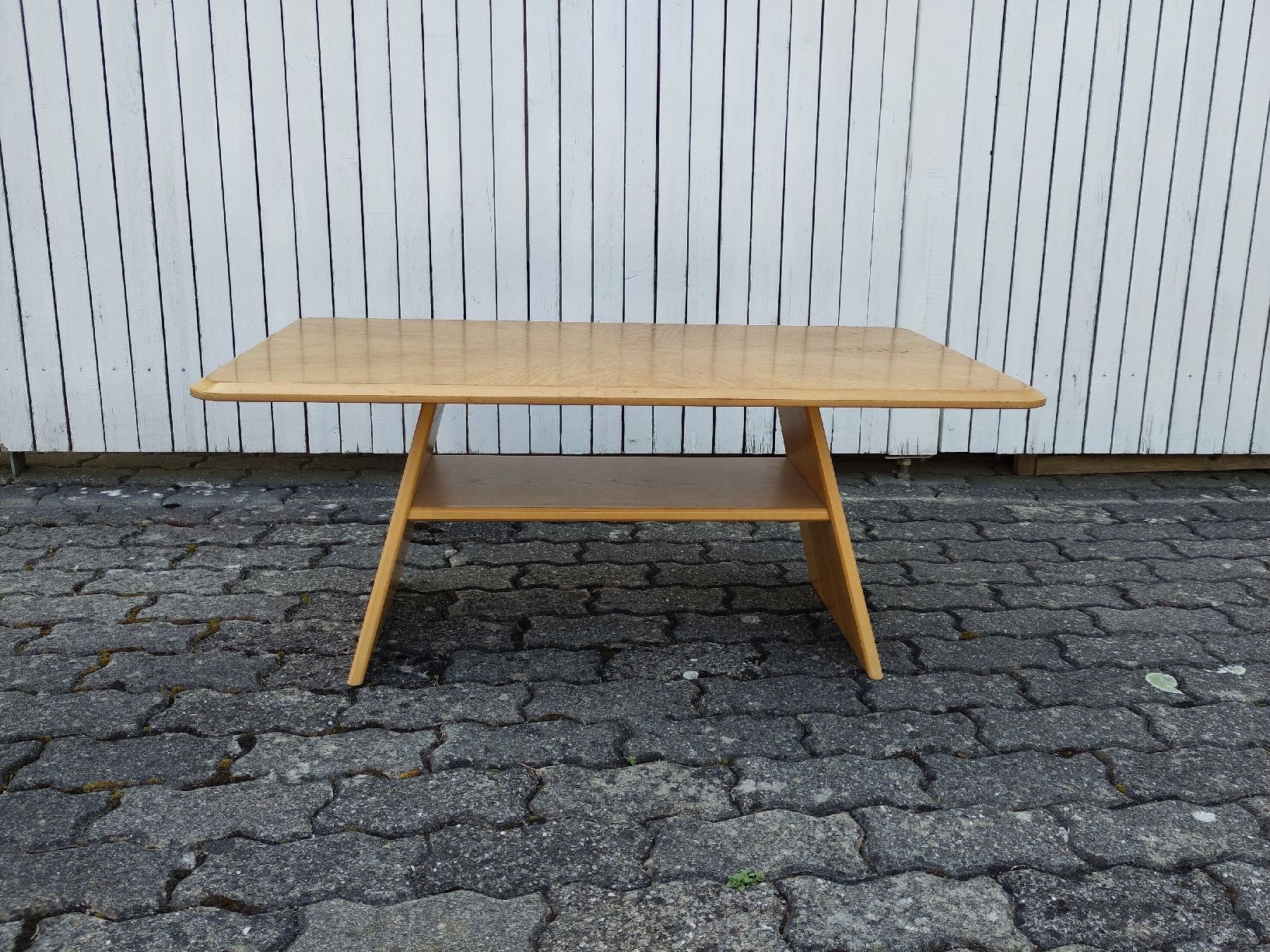 Tavoli: Couchtisch – Usato da Düdingen venduto da Irmas_Atelier 2