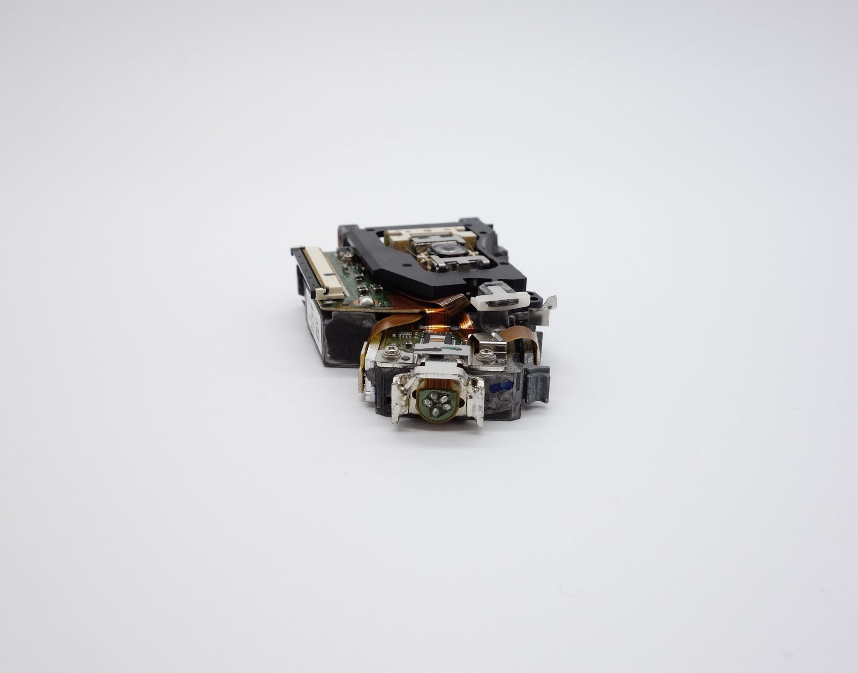 Sony Konsolen: Lentille de rechange KES-400A pour PS3 rétrocompatible – Gebraucht aus La Rippe von Kopernic 3