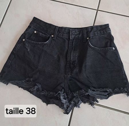 short 38 neuf