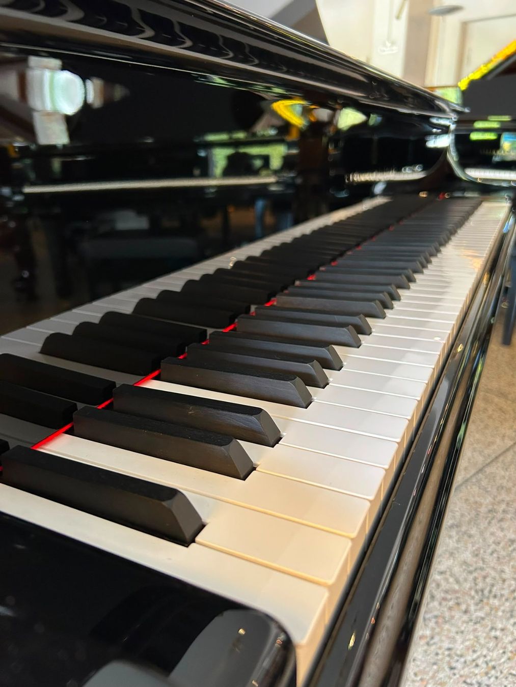 Steinway Instruments de musique: Steinway & Sons B-211, totalrevidiert – D'occasion à Bern par Heutschipiano 2