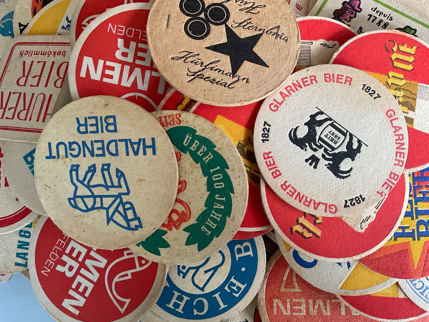 Documenti: Bier, Deckel Sammlung Schweiz, verschiedene Marken – Usato da Tecknau venduto da bleilaus 2