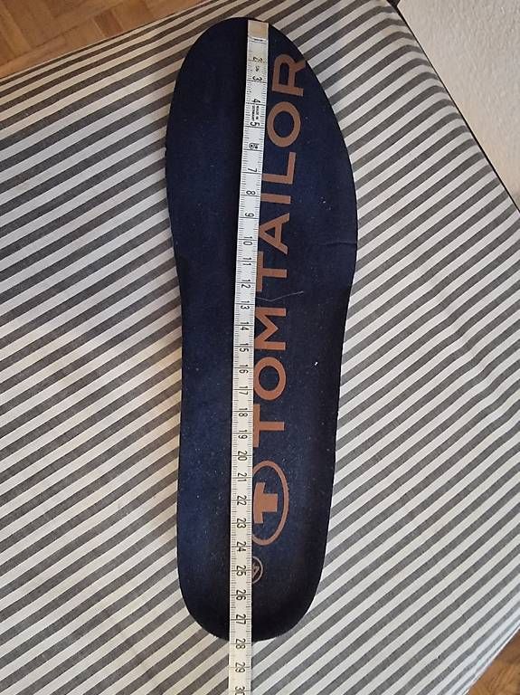 Scarpe da uomo:  Sportschuhe "Tom Tailor" Gr. 42 – Usato da Spiez venduto da ira_hv9k 3