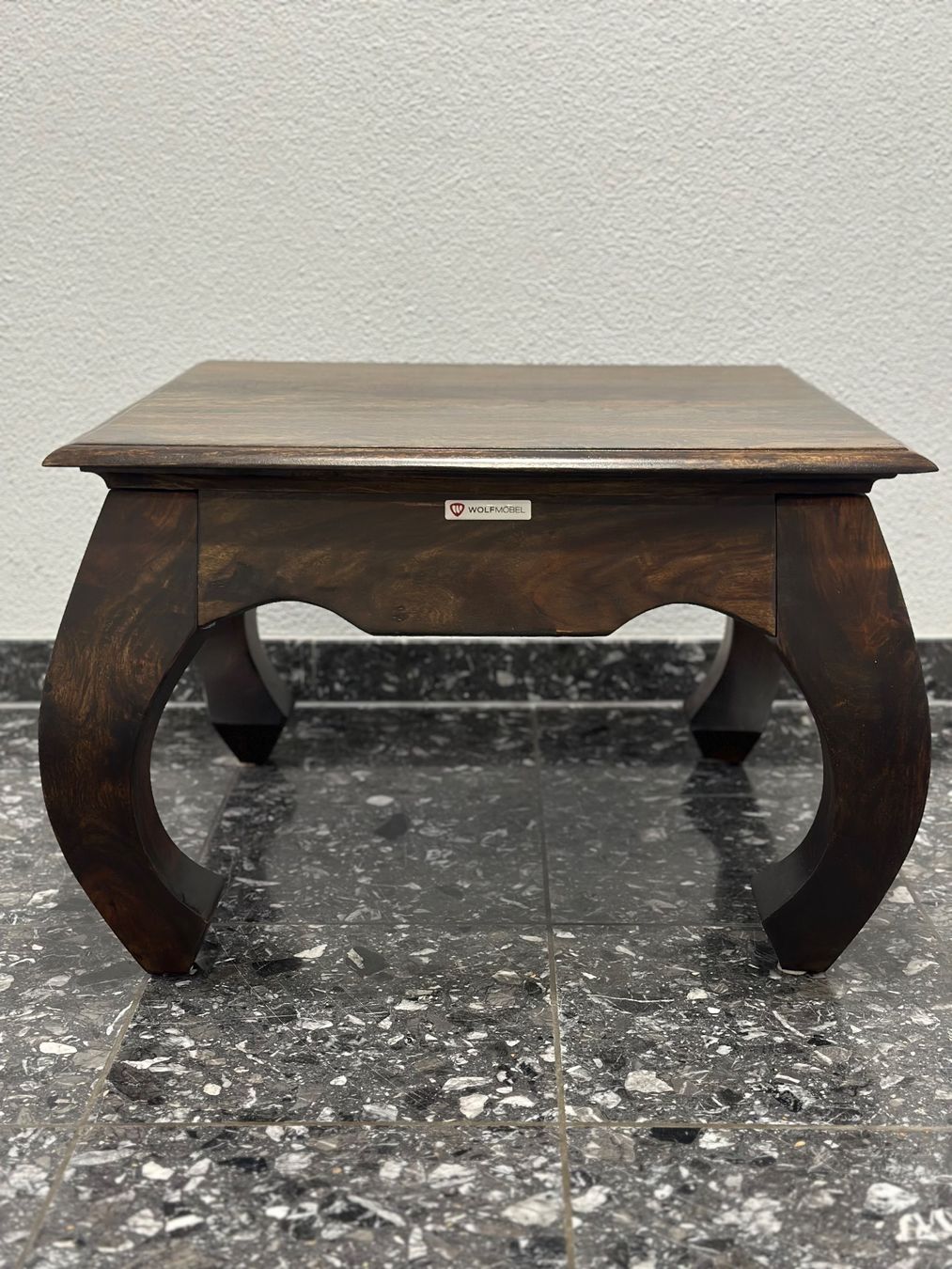 Eichholtz Tavoli: Opium Couchtisch Wolf Möbel 60x60x38cm – Usato da Zug venduto da Luanablue