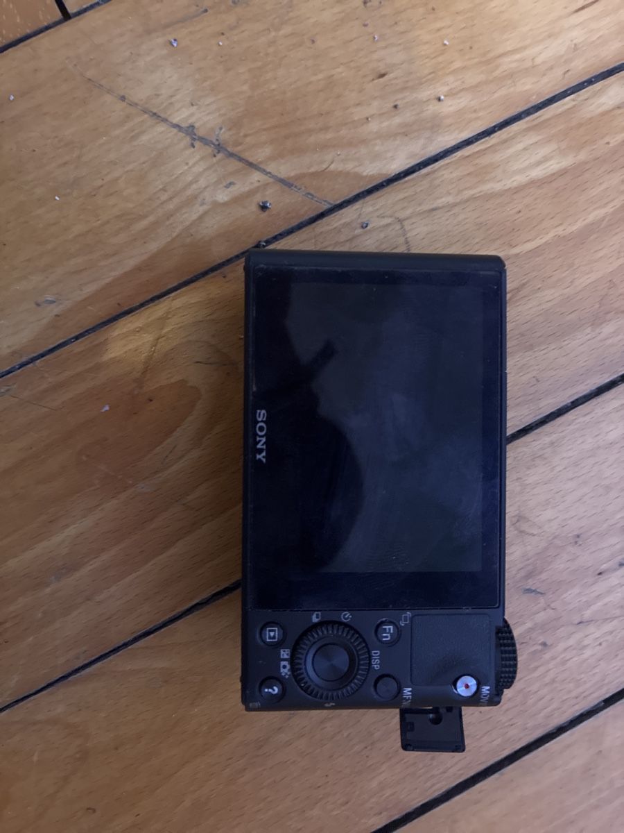 Sony Kamera: Sony Cybershot Digitalkamera dsc rx100 – Gebraucht aus Zürich von ani_8jg5 1