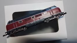 Neu Märklin Z DB BR 221 107-8 Diesellok V200 ohne OVP