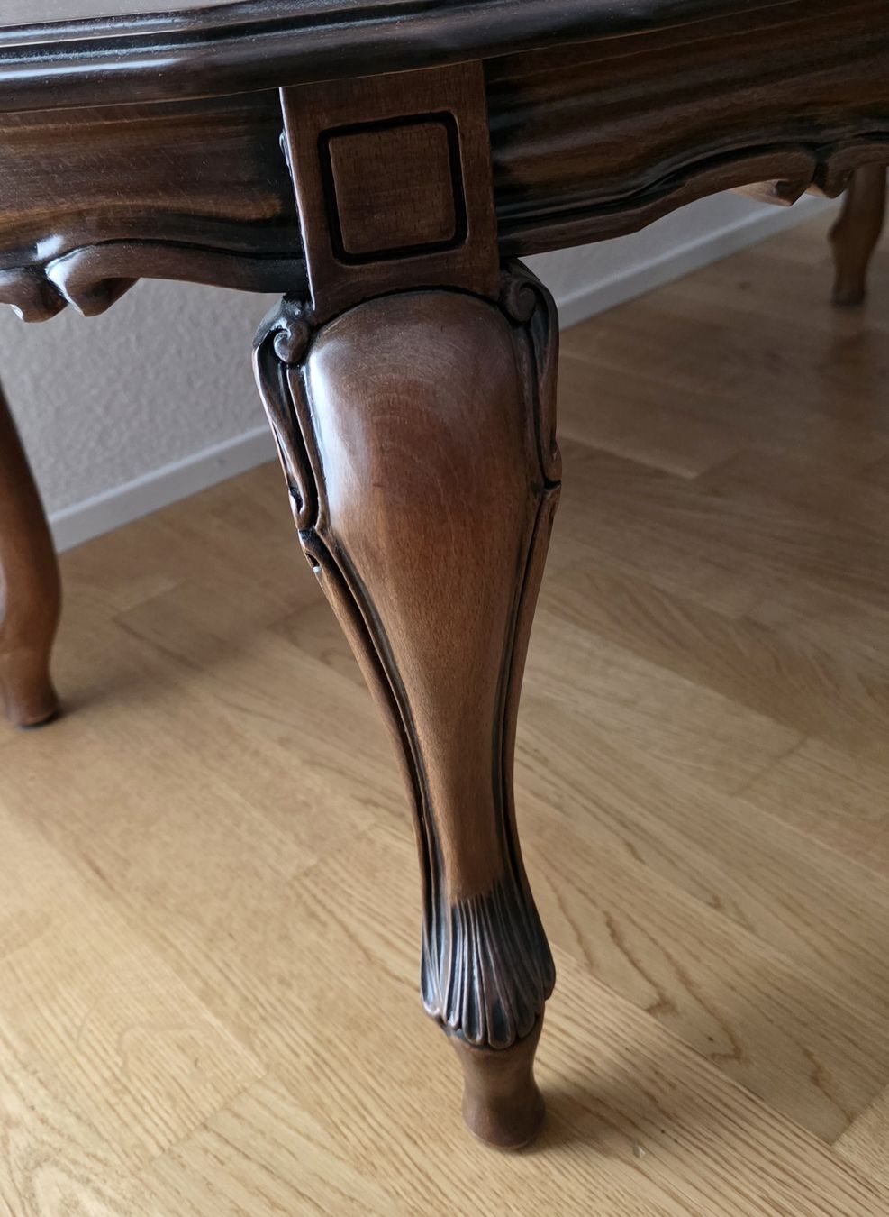 Tische: Holz  Salontisch oval – Neu (gemäss Beschreibung) aus Frauenfeld von Bleeddragon 2