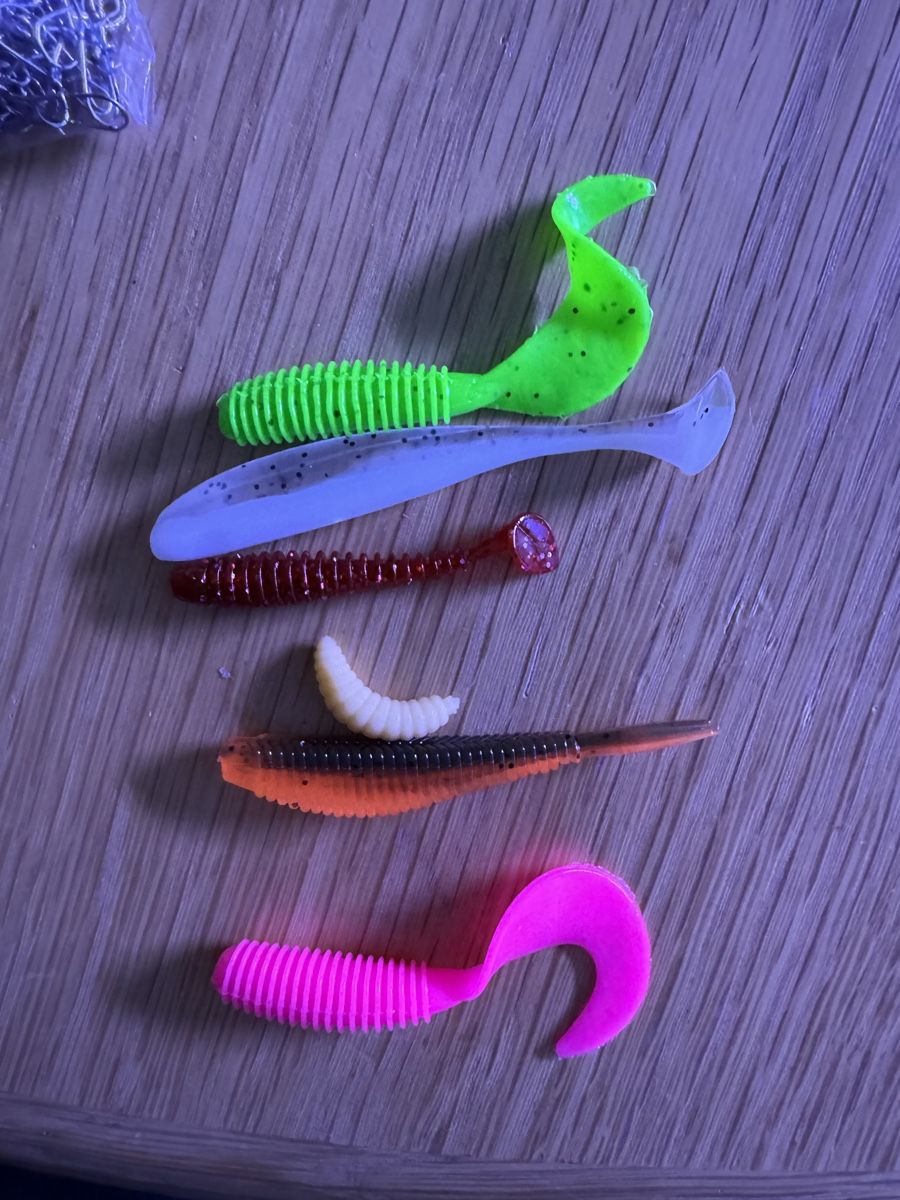 Esche: Köder Set zum Angeln – Nuovo (secondo la descrizione) da Dübendorf venduto da FlyfishShop 1