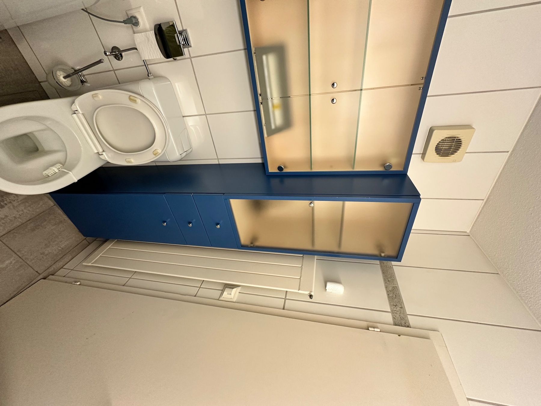 Mobili per bagno: WC Waschtisch, Möbel – Usato da niederhasli venduto da rami016 6