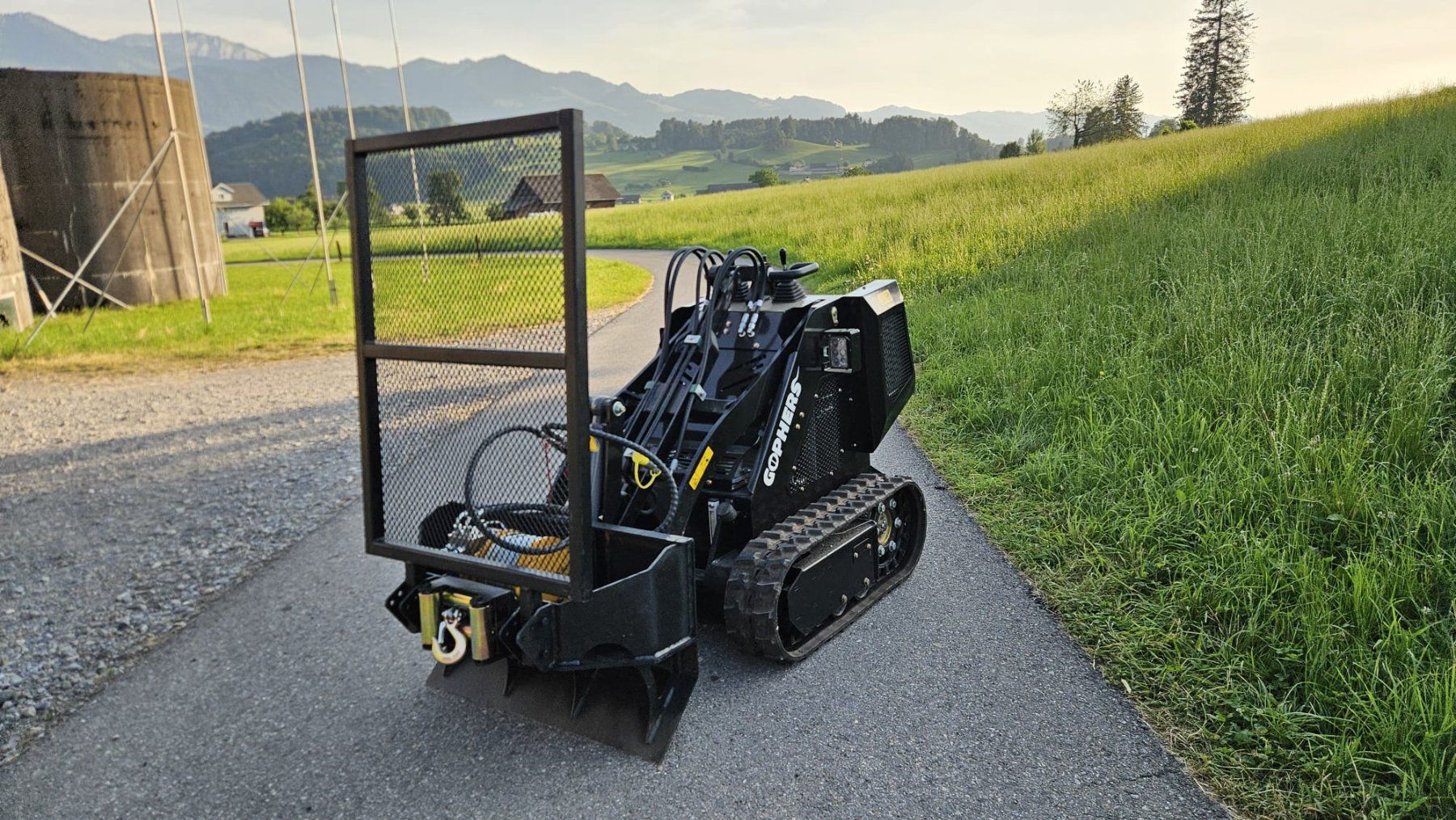Escavatori: Elektro Kompaktlader 4x4 oder Raupe 3000-6000 Ladezyklen neu – Nuovo e nell'imballaggio originale da Kaltbrunn venduto da Lasko77 9