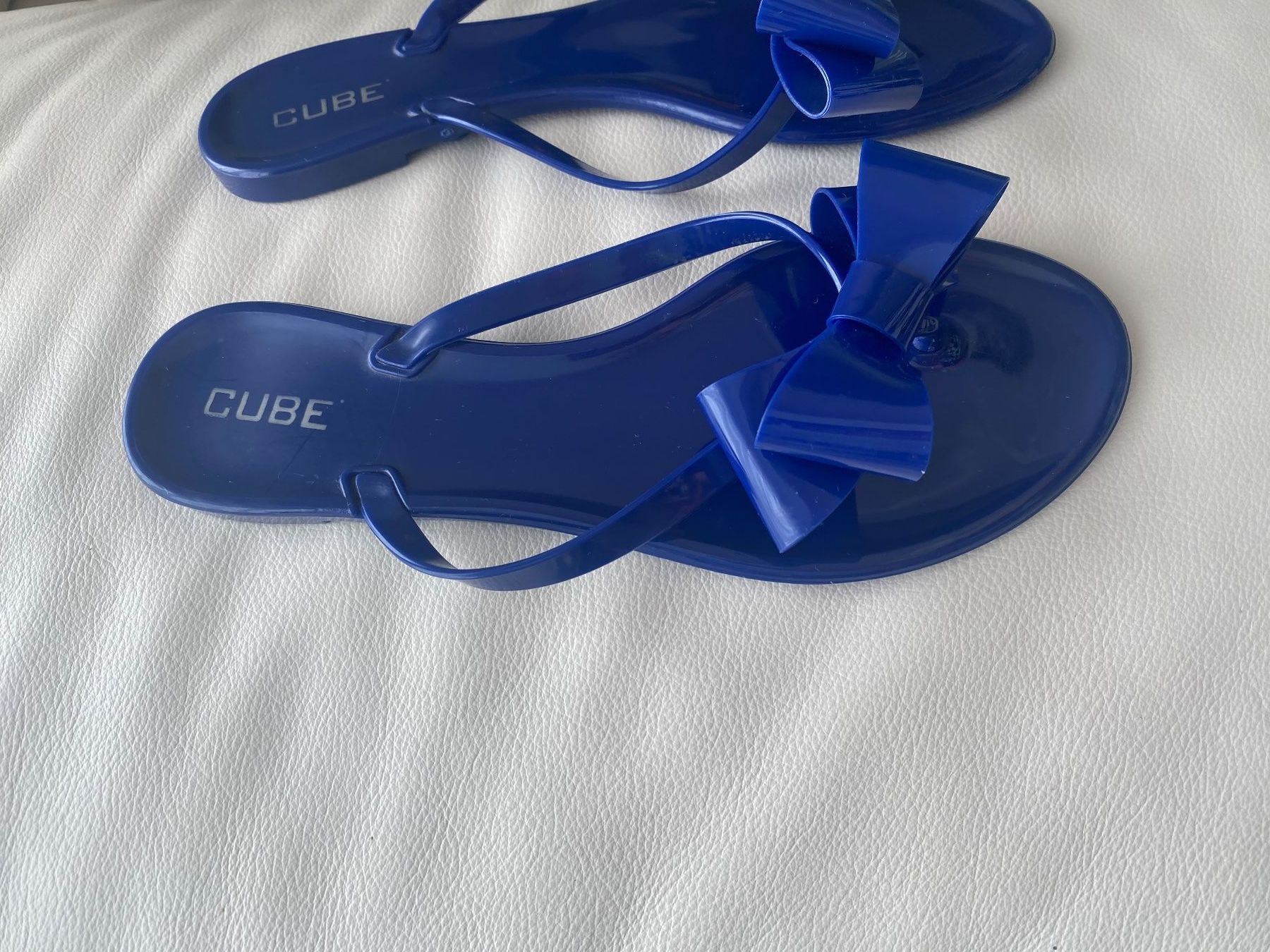 Cube Scarpe da donna: SUMMERTIME - stilvolle/edle Flip-Flops, royalblau, 38 – Nuovo e nell'imballaggio originale da Winkel venduto da ferrari2022 1