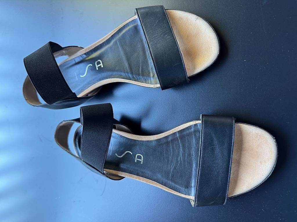 Scarpe da donna: UNISA Sandalen aus Leder – Usato da Basel venduto da StephiKn 1