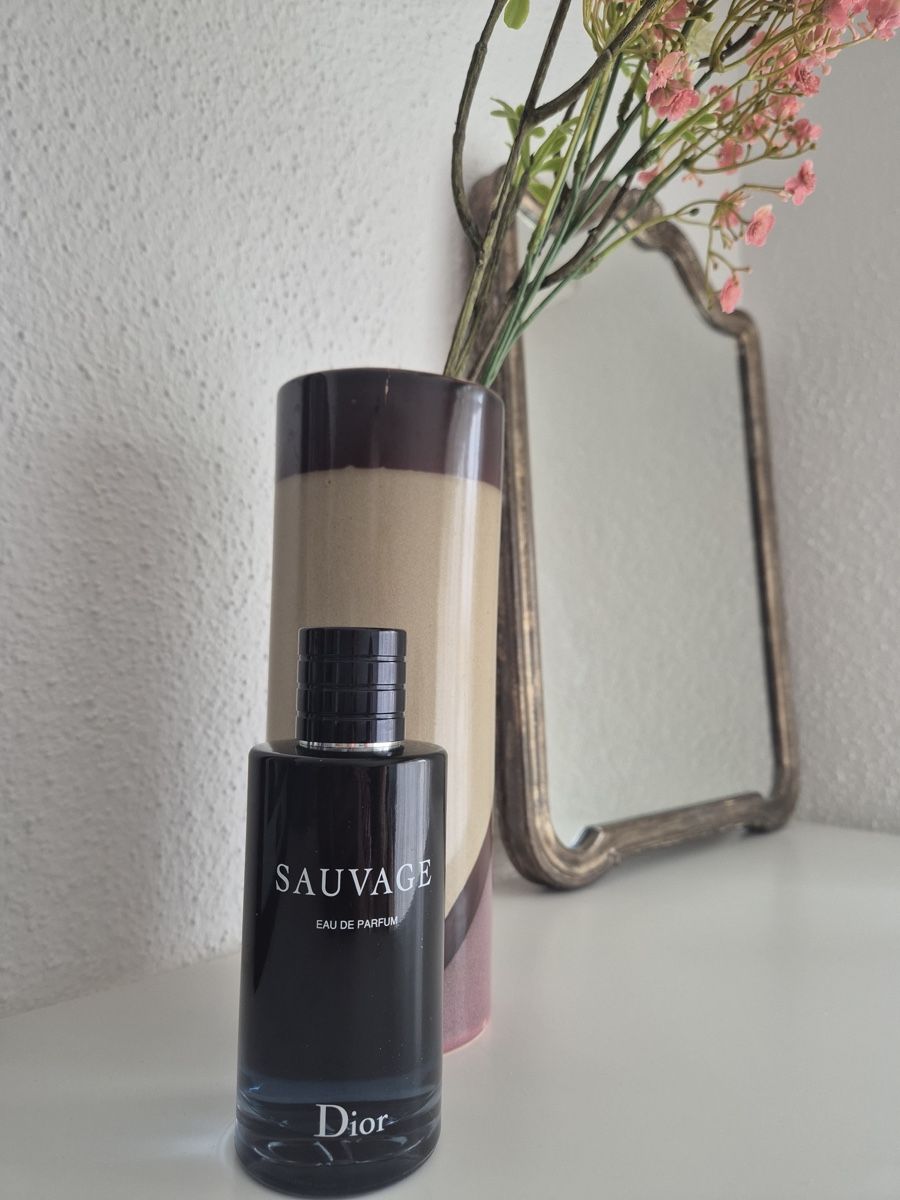 Dior Profumi & Eau de Toilette: Parfüm Dior Sauvage – Usato da Obfelden venduto da ang_b9xw 1