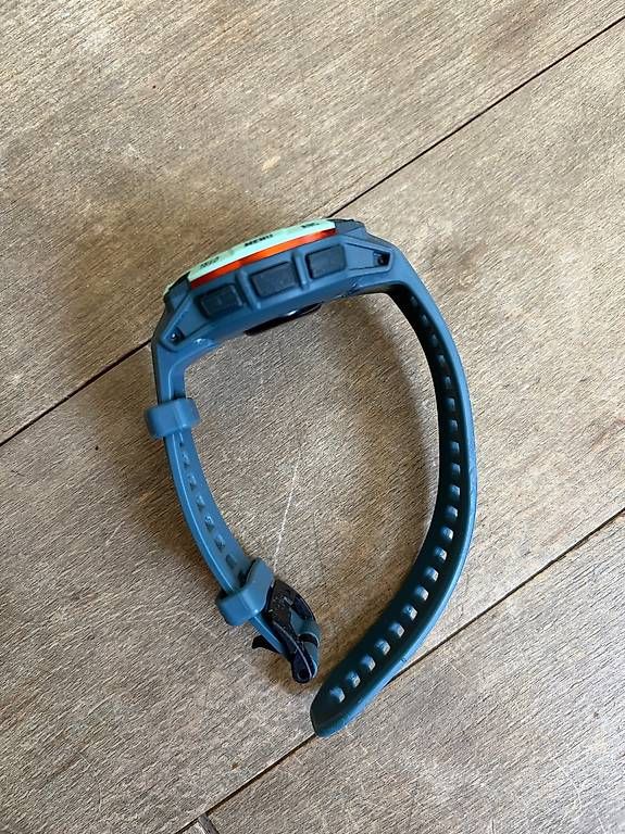 Smartwatch: Garmin Instinct 3 AMOLED 45mm  Twilight/Neo Tropic – Usato da Zürich venduto da zirkale 2