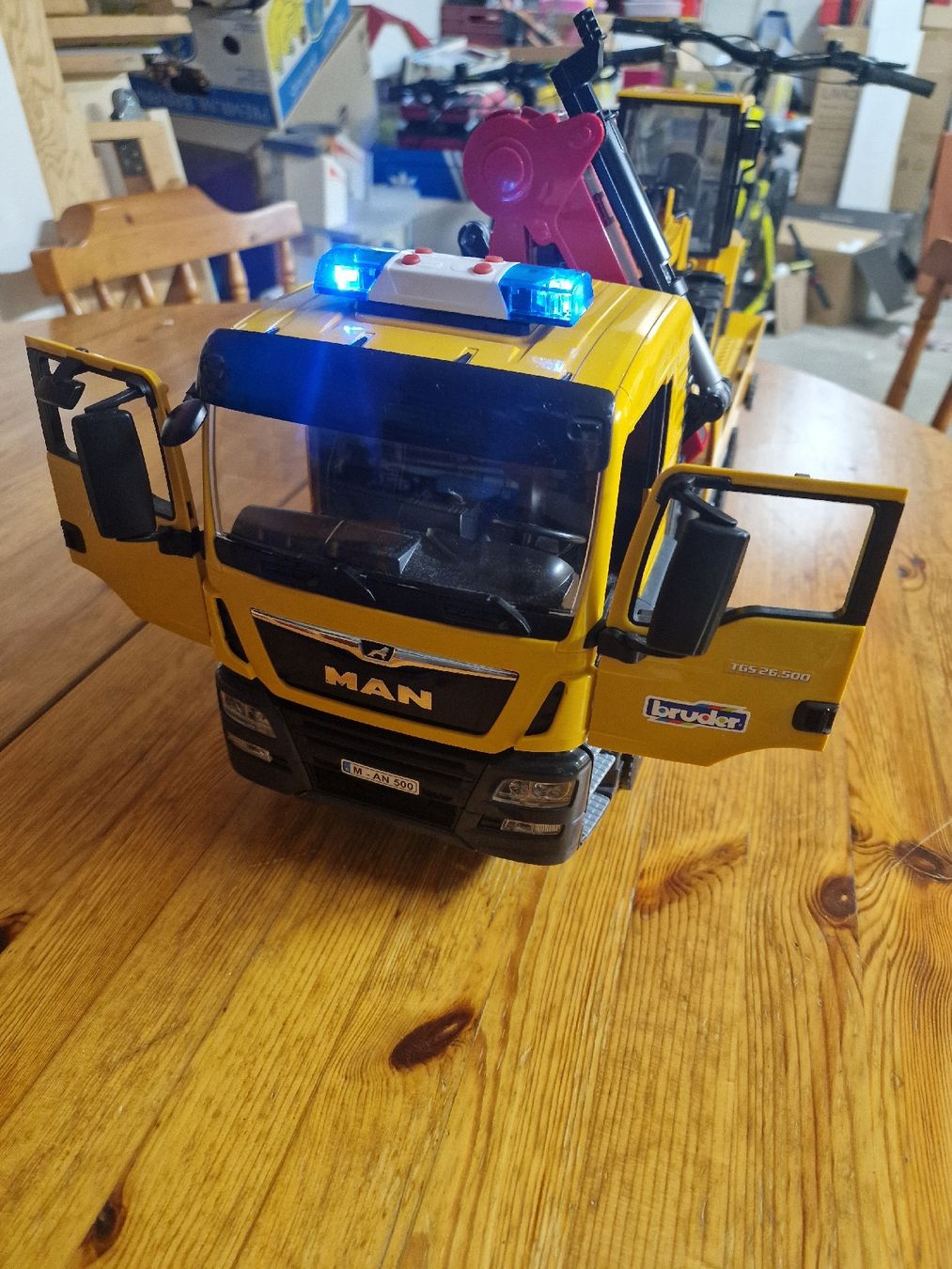 Bruder Jouets: Bruder Abschleppwagen mit Bagger – D'occasion à Herzogenbuchsee par ioa_zcm6 4