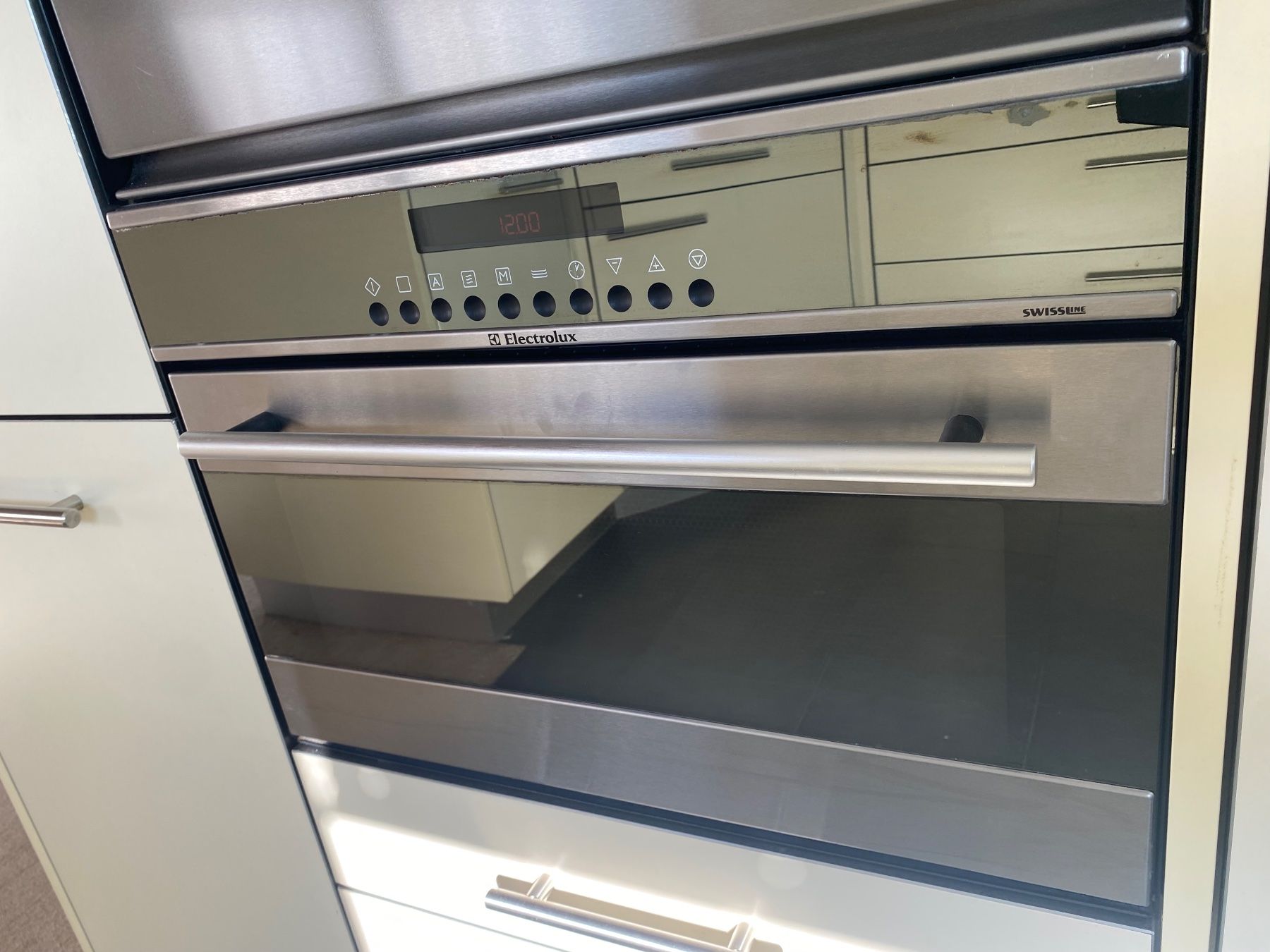 Electrolux Forni: Electrolux EBCSL9 Chrom Mikrowelle – Usato da Appenzell venduto da remo18