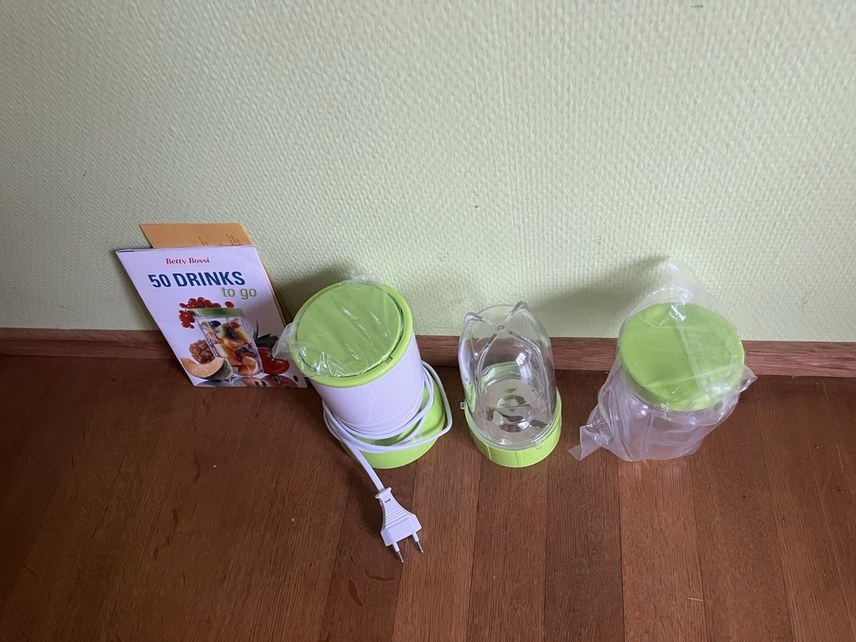 Betty Bossi Elettrodomestici da cucina: Betty Bossi smoothie/ drinks mixer. – Nuovo (secondo la descrizione) da Zürich venduto da ajl_x6tg 3