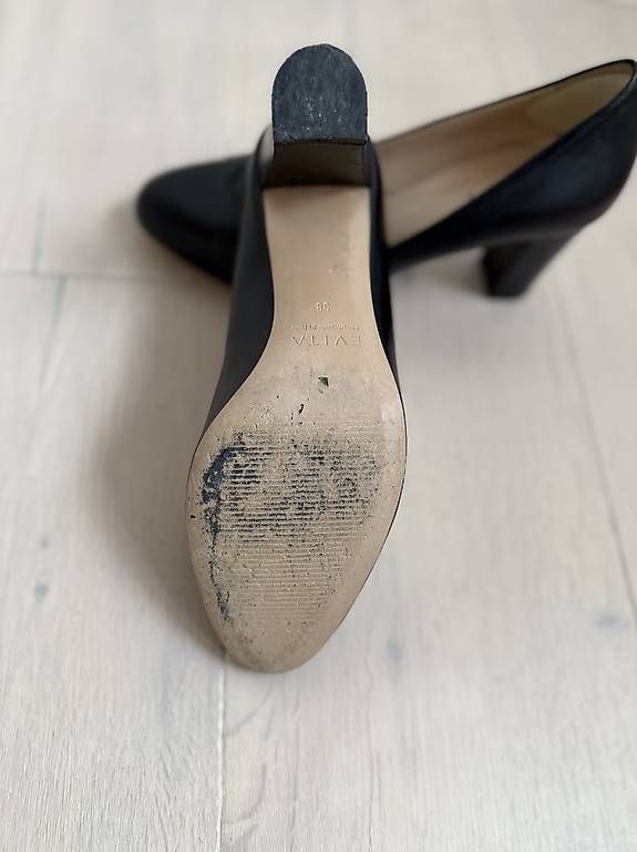 Scarpe da donna: Pumps von Evita, Grösse 38 – Usato da Brütten venduto da den_8m8c 2