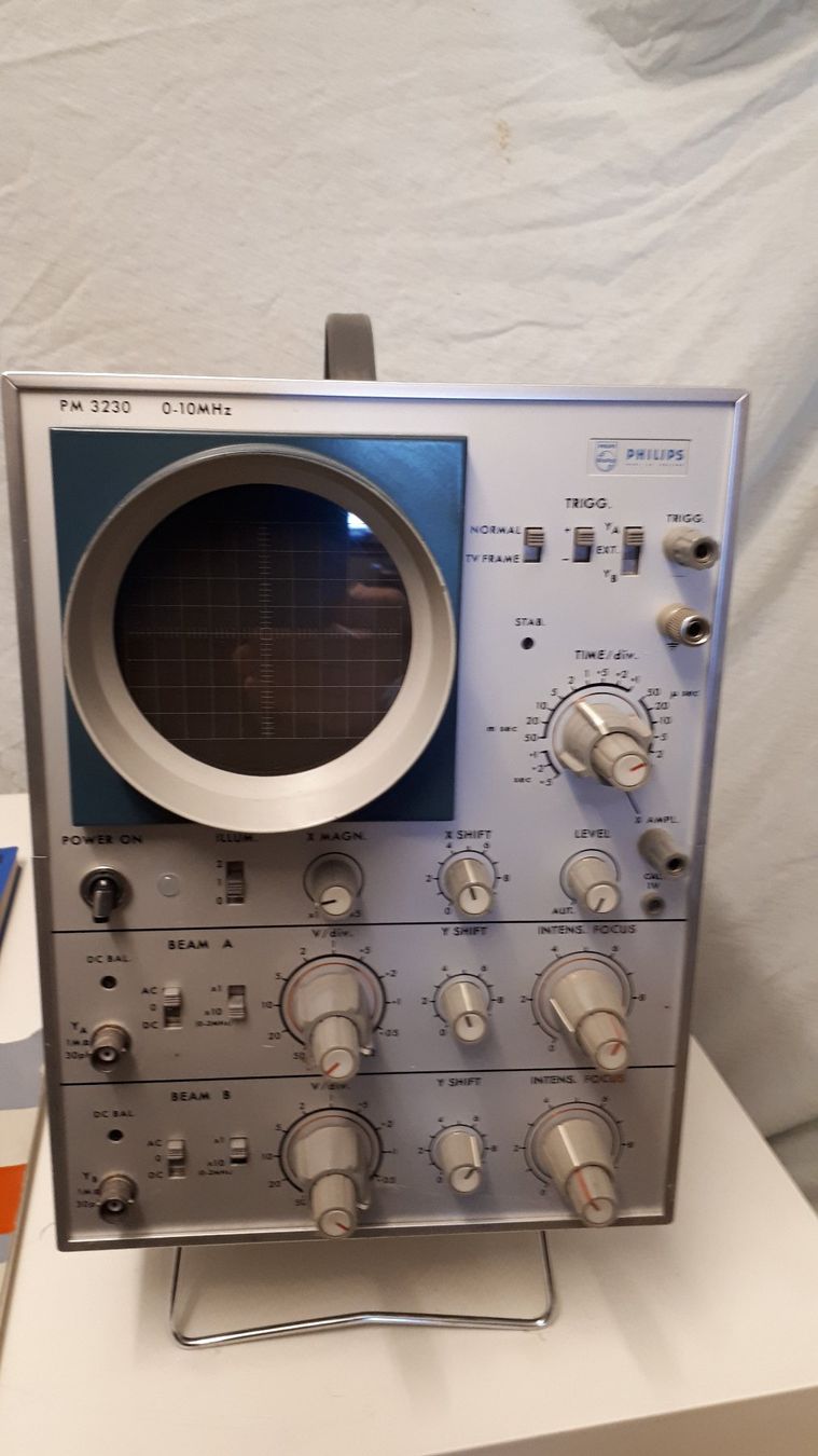 Philips Mesurer: Philips PM 3230 Oszilloskop, Vintage – Défectueux à Madiswil par 20gls 1