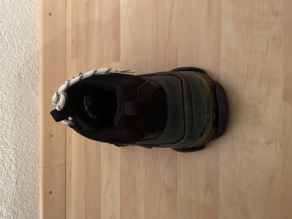Scarpe da uomo: BalenciagaTriple S – Usato da Zürich venduto da ran_bq8y 4