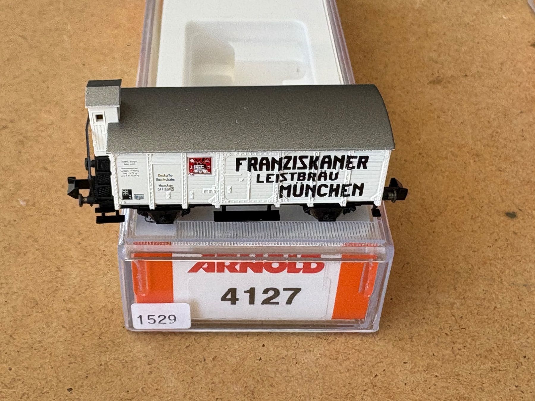 Arnold Modellini di ferrovie: Arnold 4127 Guterwagen Bier – Nuovo (secondo la descrizione) da Hauterive NE venduto da eriamch