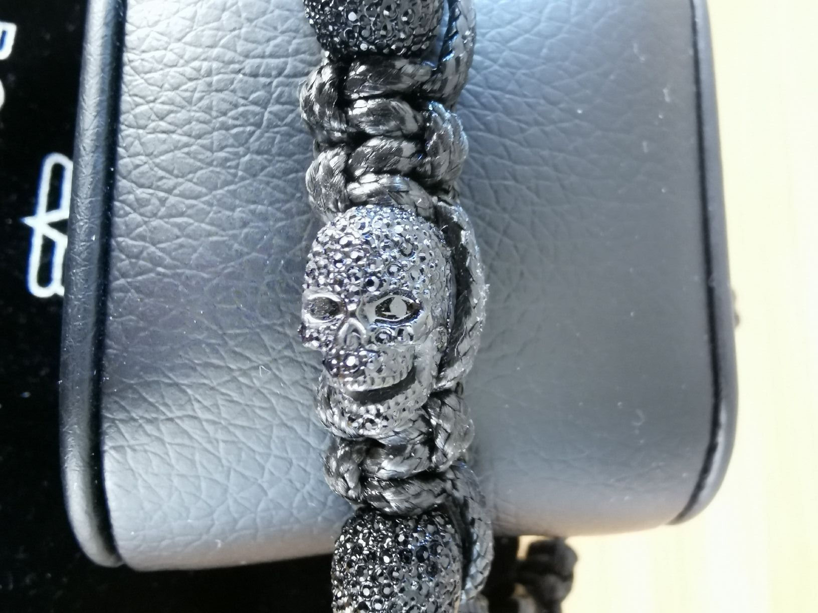 Bomberg Bracciali & Braccialetti: Bracelet Bomberg Skully Crystals – Nuovo (secondo la descrizione) da La Tour-de-Peilz venduto da Specter228