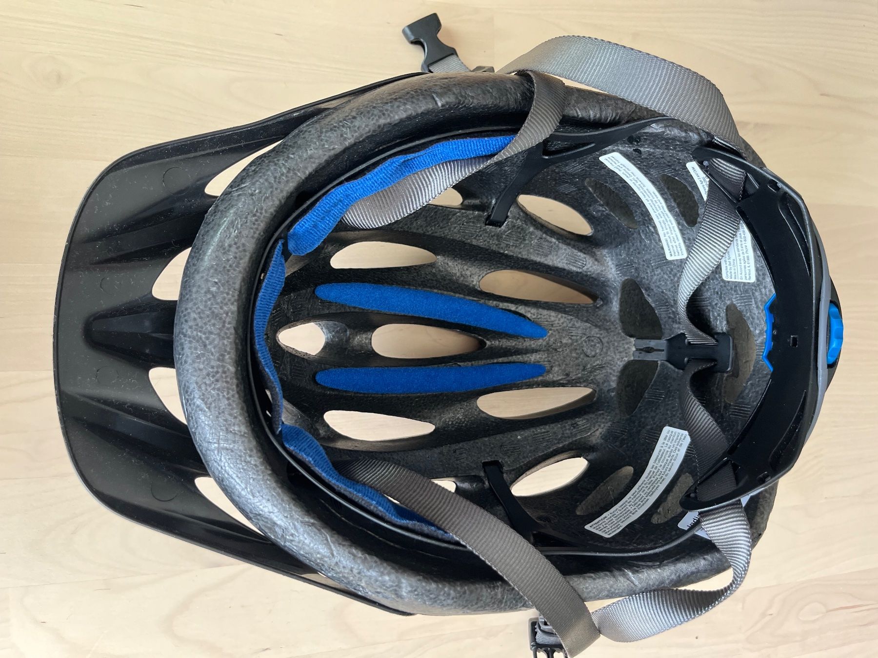 Giro Caschi: Casque vélo GIRO 54-61 – Usato da Givrins venduto da Nicolux01 2