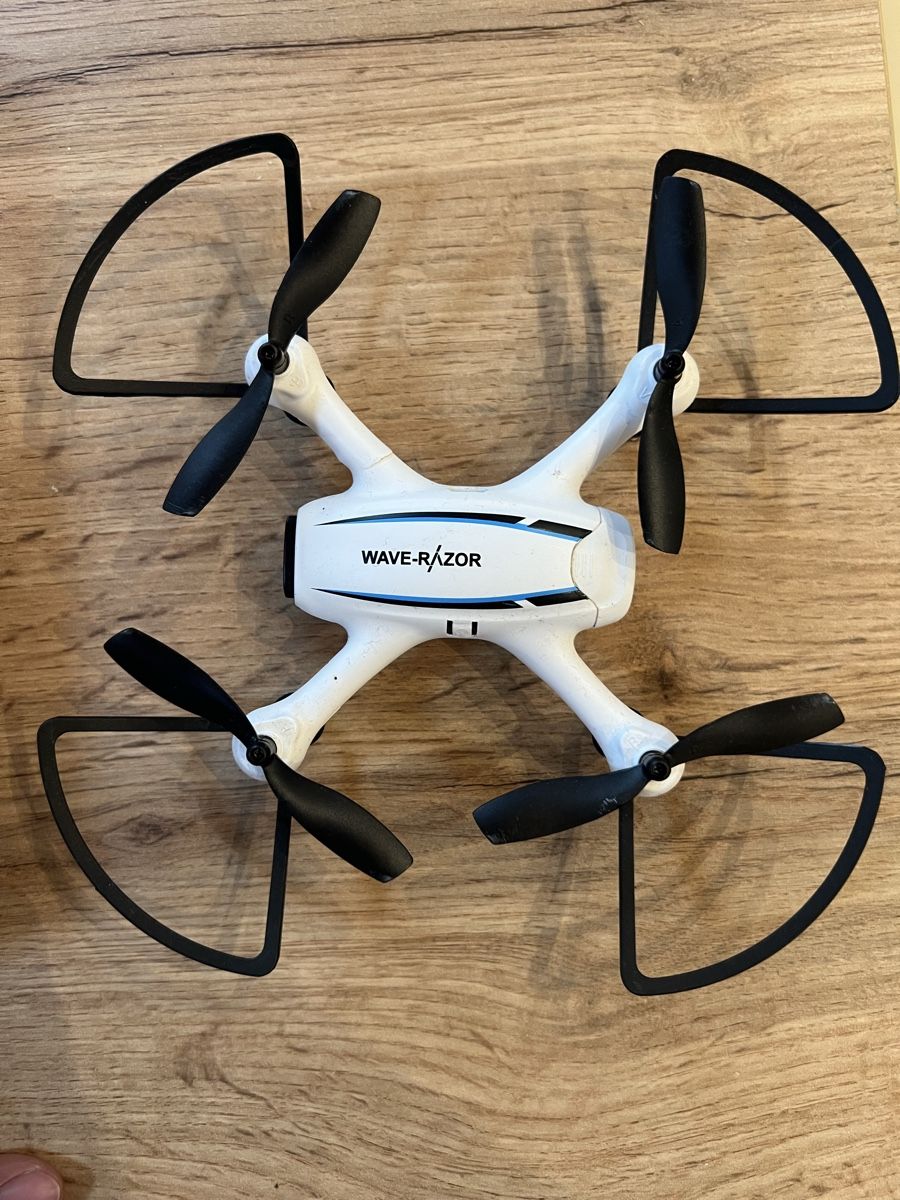 RC Modellbau: WAVE-RAZOR HIGH PERFORMANCE QUADCOPTER WAR HIGH PERF DRONE – Gebraucht aus Kallnach von luk_9tdh