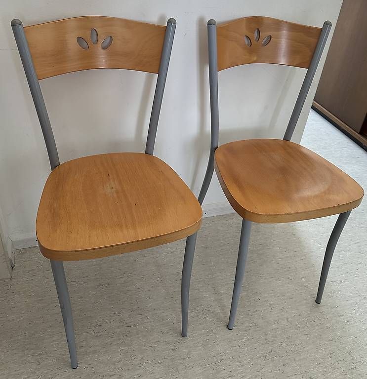 Stühle: Stühle – Gebraucht aus Basel von Momo248