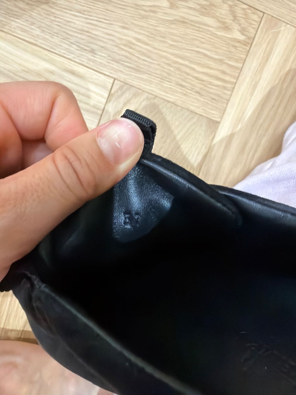 Hermès Damenschuhe: Hermes Wildleder Schwarz Grösse 37 – Gebraucht aus Roggwil TG von est_r5x7 3