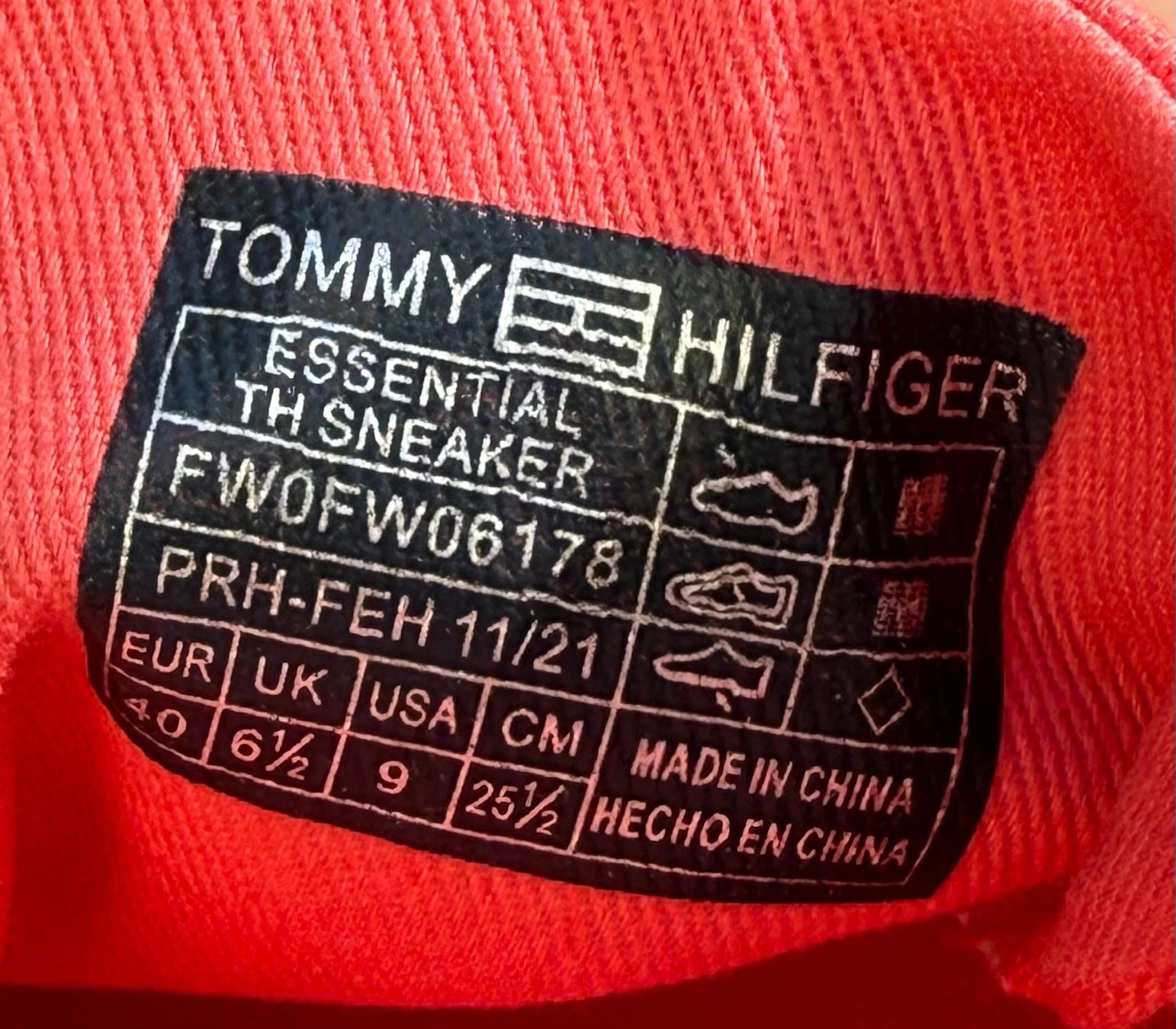 Tommy Hilfiger Scarpe da donna: Baskets Tommy Hilfiger - Taille 40 - Neuves ! – Nuovo (secondo la descrizione) da Denges venduto da peumens 6