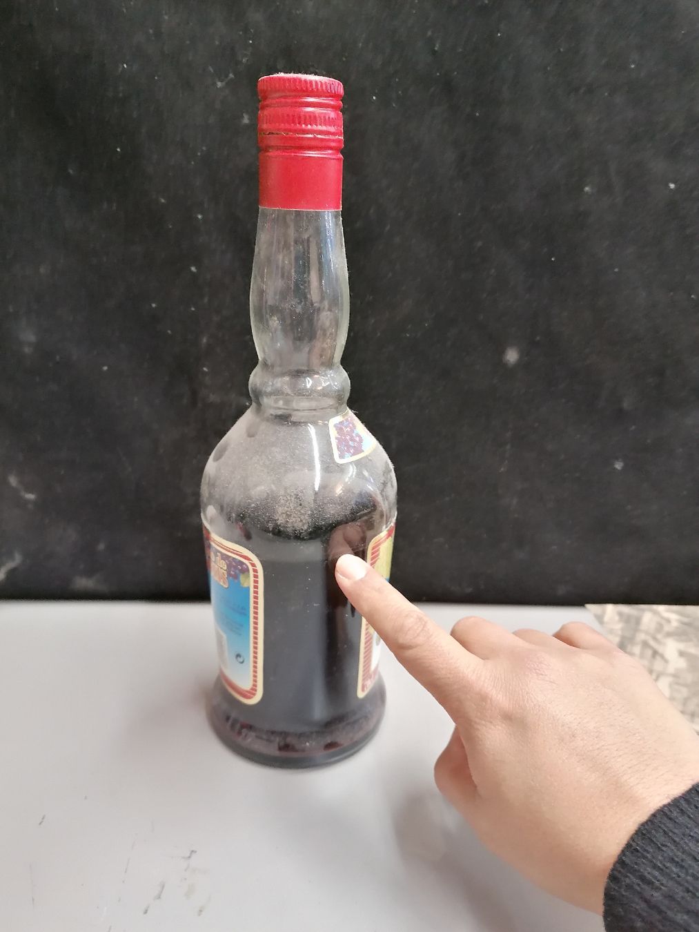 Bevande alcoliche: CRÉME DE CASSIS – Usato da Genève venduto da Leboucheoreilles 2