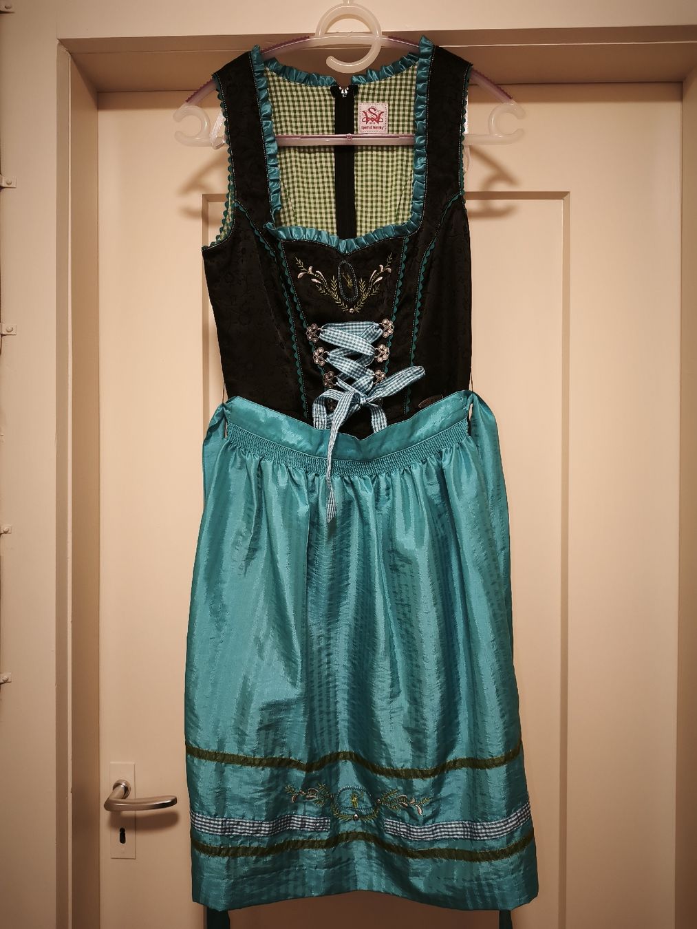 Costumes: Dirndl Spieth & Wensky Grösse 36 – D'occasion à Zeglingen par Vanillacoke 1