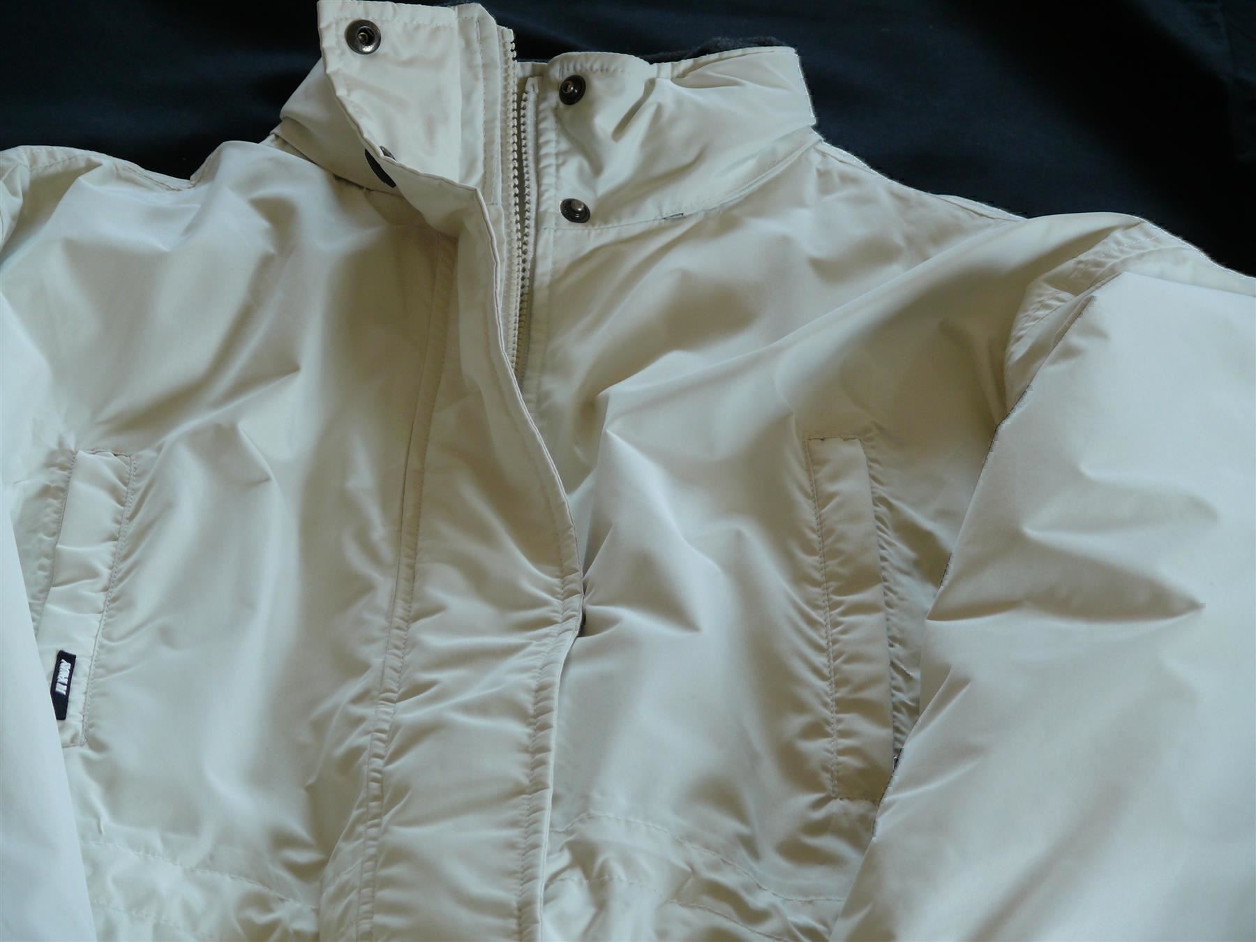 Jacken: K WAY Gesteppte Jacke mit Kapuze – Gebraucht aus Scherzingen von packtesan 2