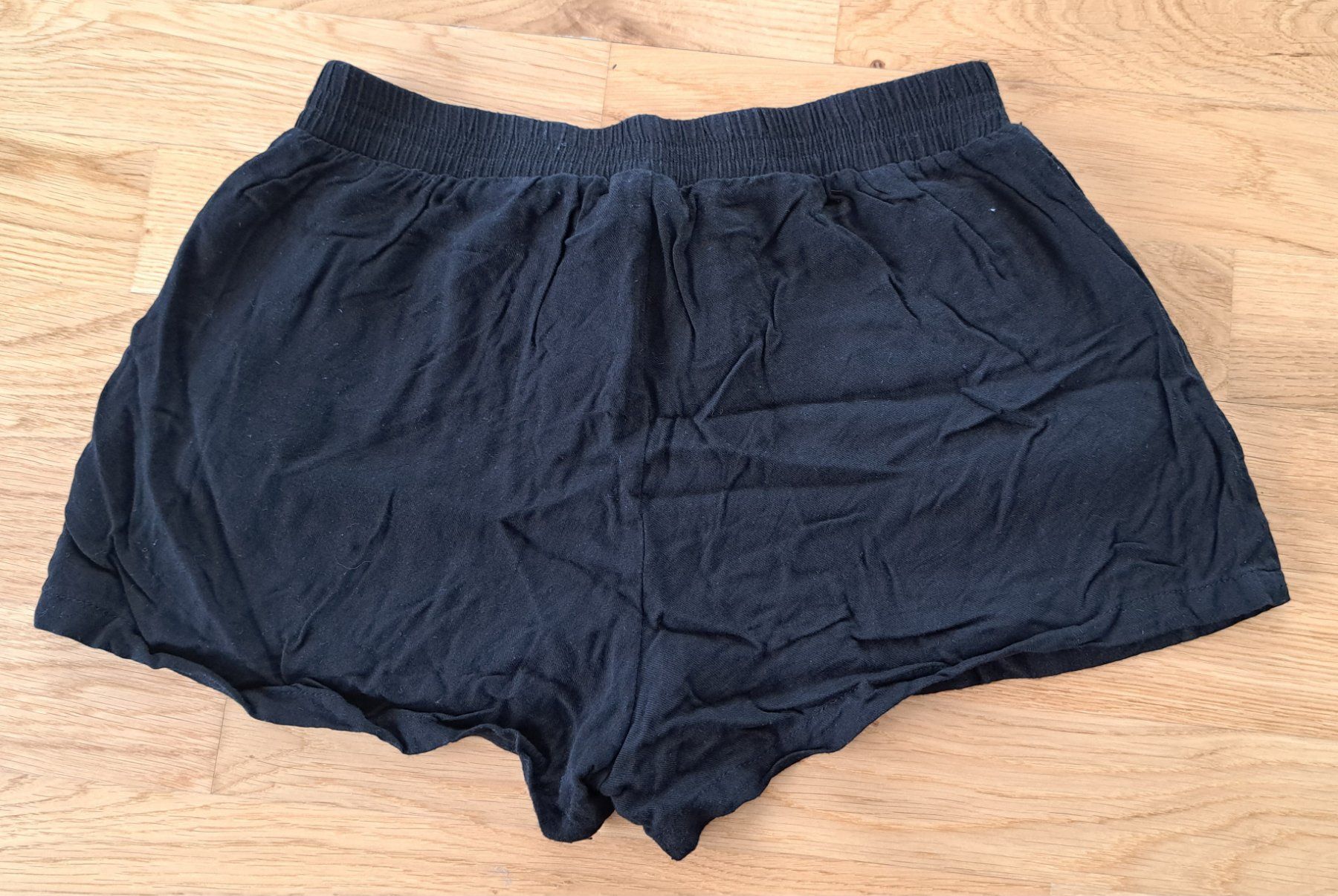 Pantaloni: Leichte Shorts / Gr. M – Usato da Luzern venduto da Salemanlu 1