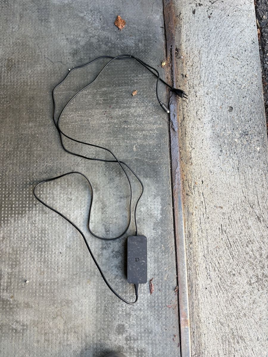 Xiaomi Kickboard: Xiaomi Mi Electric Scooter Essential – Usato da La Chaux-de-Fonds venduto da hug_y9hf 5