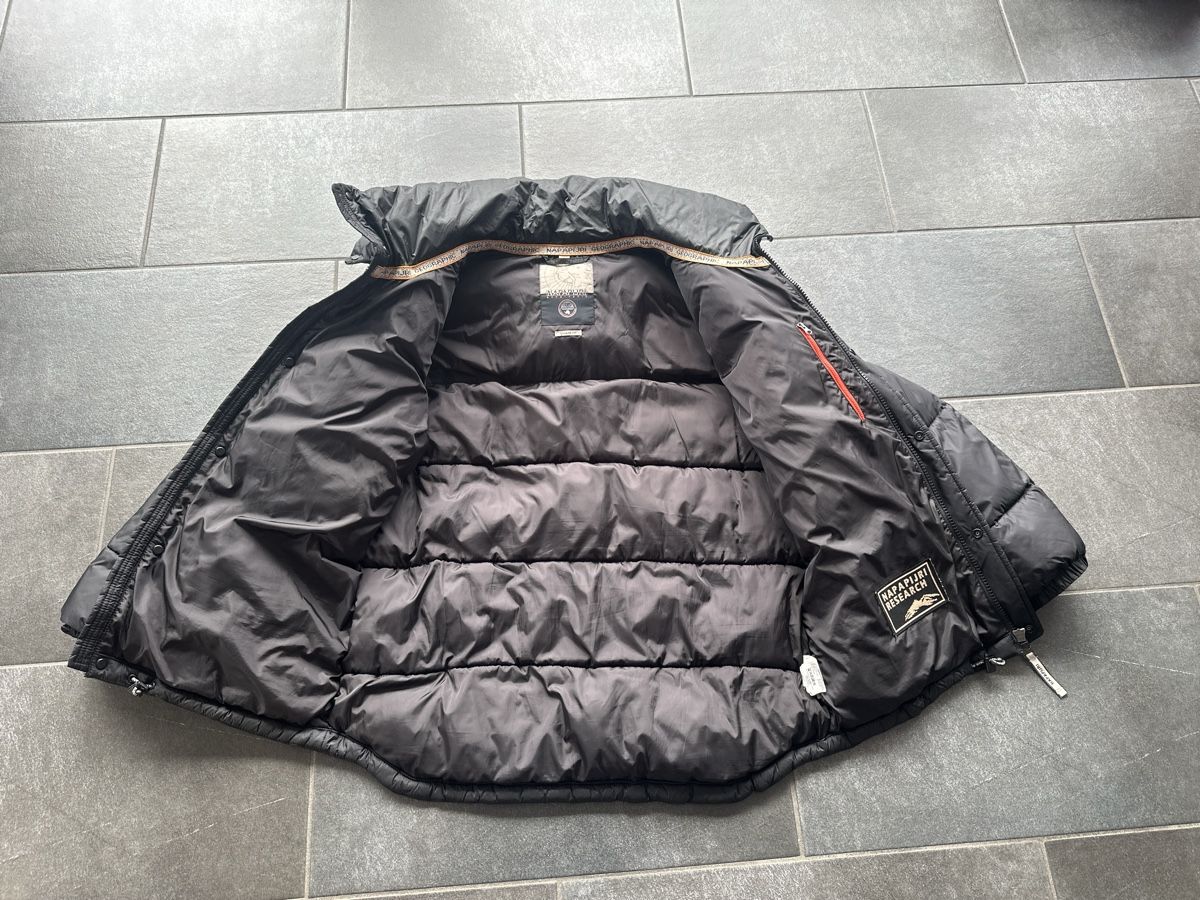 Napapijri Giacche: Napapijri Jacke schwarz Gr. XL – Usato da Wileroltigen venduto da torro11 1