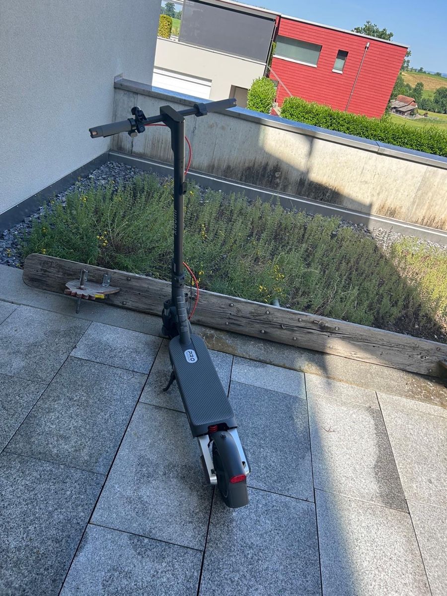 Xiaomi Kickboard: Elektro Scooter 5 PRO Global Edition schwarz Top Zustand – Nuovo e nell'imballaggio originale da Neuenkirch venduto da balani 3