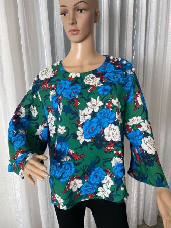 RARITÄT - stilvolle und edle ZARA Bluse mit Perlen, L