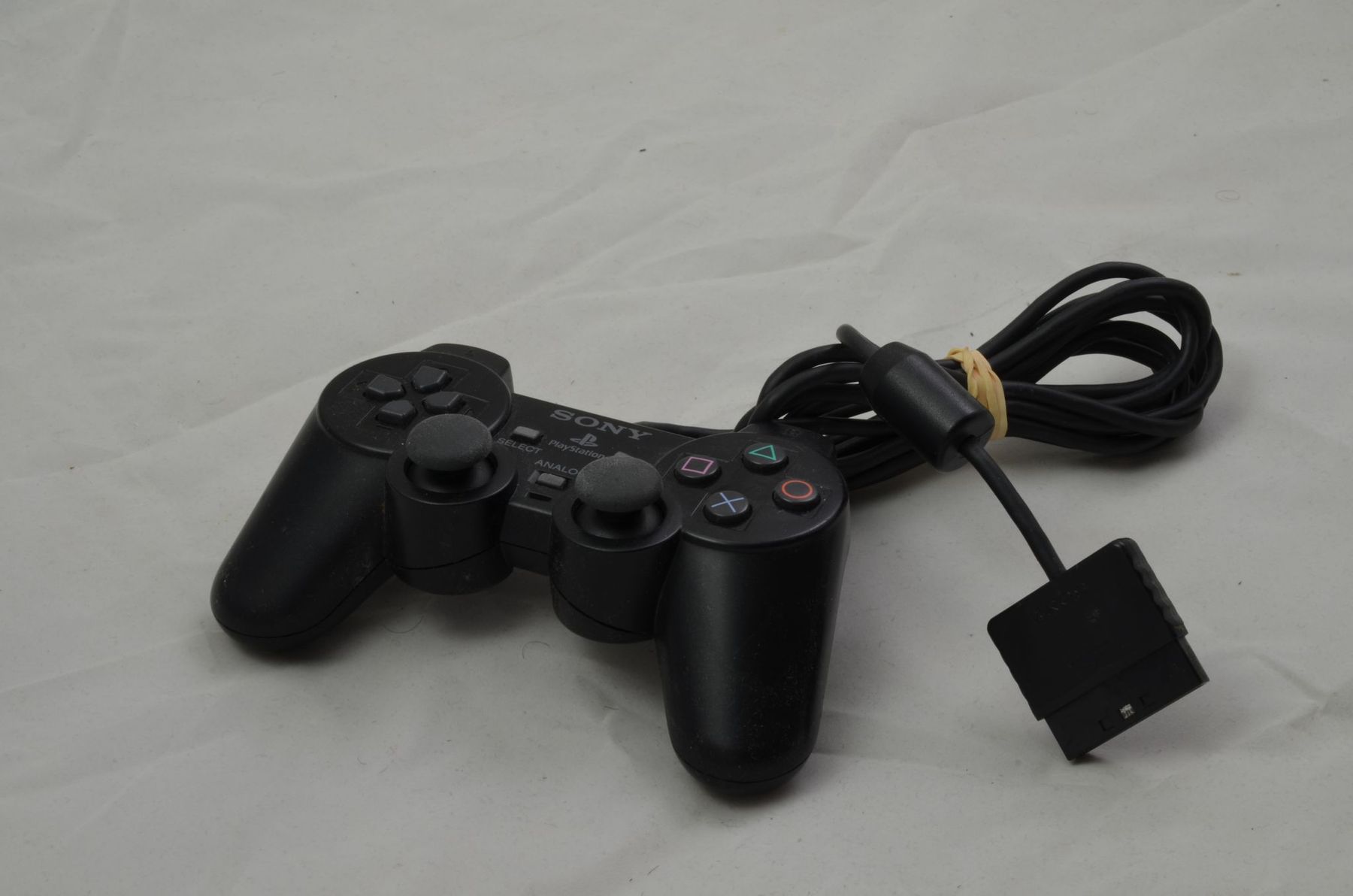 Manettes: PS2 Original Controller (gut) – D'occasion à Buchs AG par SellAndBuyX 8