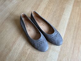 Gabor Ballerina in Grösse 39, in beige-olivefarbigem Leder