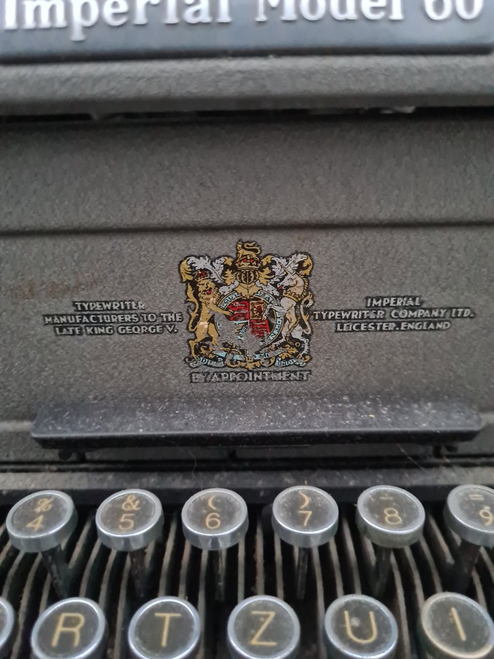Macchine da scrivere: Machine à écrire ancienne Imperial – Usato da Monthey venduto da 187-zeroo 2