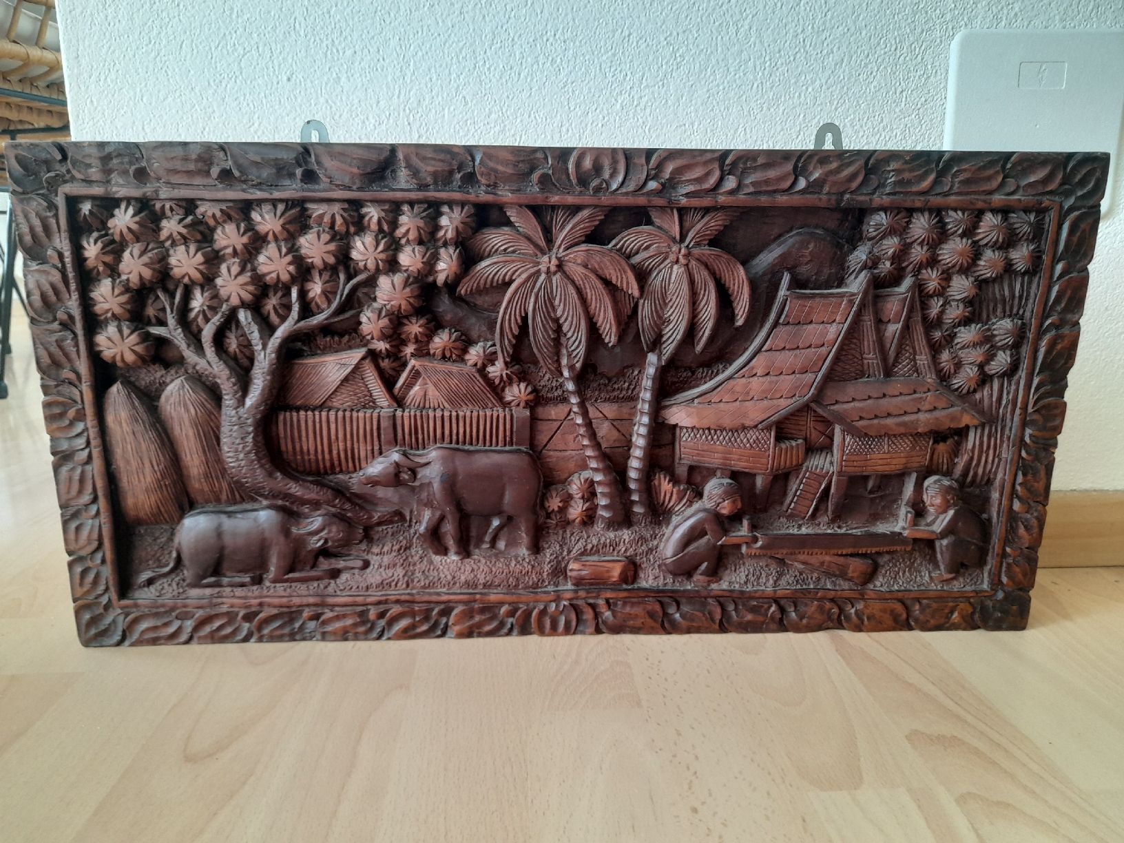 Tutte le decorazioni: Hand schnitzen altes Thailand Dorf – Usato da Glattbrugg venduto da B_B