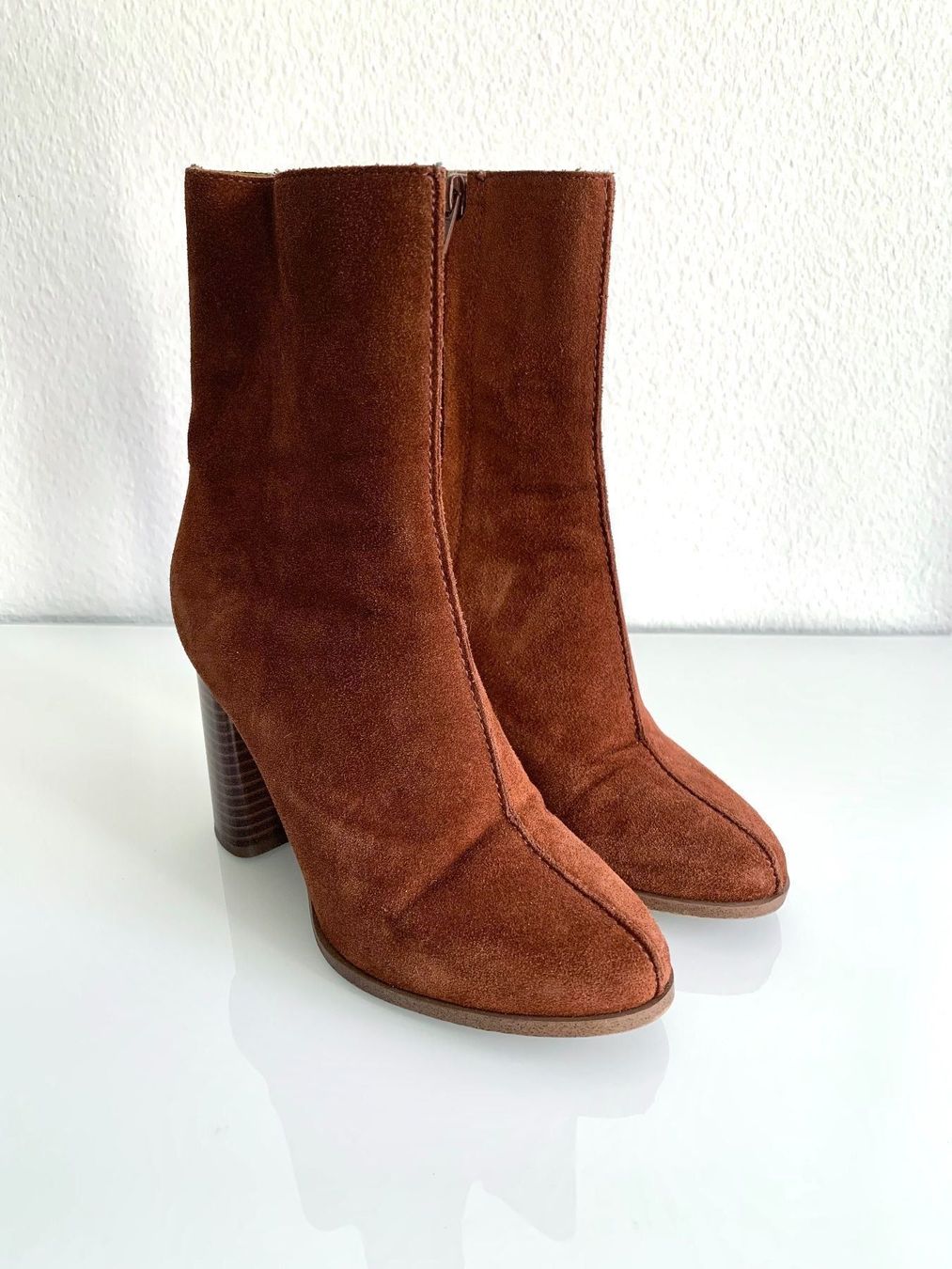 Mango Damenschuhe: Stiefeletten in Wildlederoptik von Mango – Gebraucht aus Bern von Fraeuleinhonig